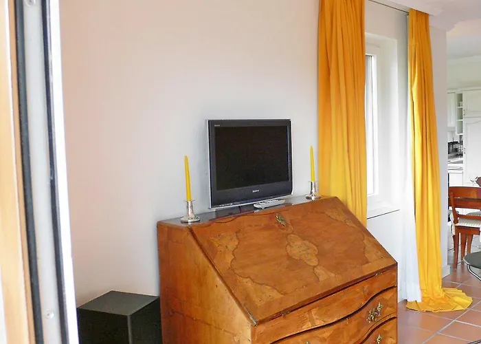 Appartement Giardino By Interhome