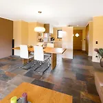 Lägenhet Giardino By Interhome